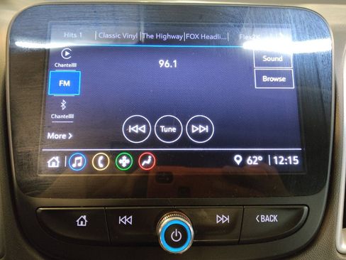 Used 2023 Chevrolet Malibu LT image 25