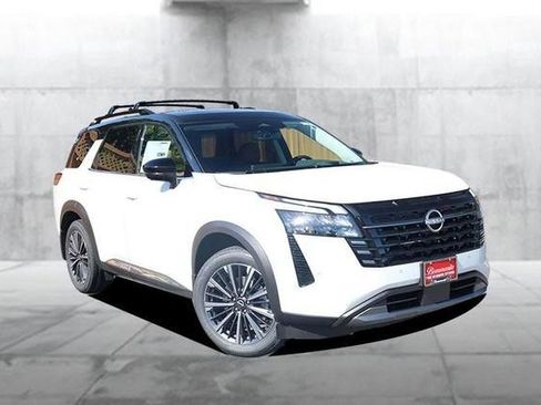 New 2026 Nissan Pathfinder Platinum AWD/4WD image 2