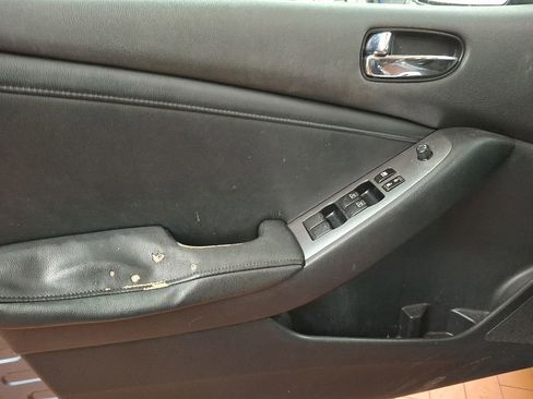 Used 2010 Nissan Altima 2.5 SL w/ SL Pkg image 11