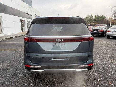 Certified 2022 Kia Carnival SX Prestige image 11