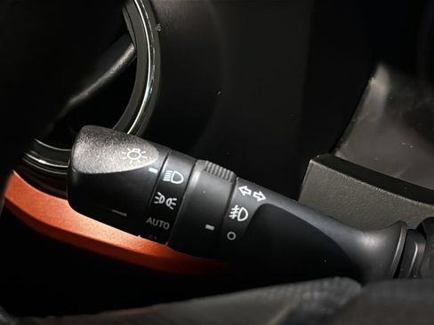 Used 2016 Toyota Tacoma SR5 AWD/4WD image 31