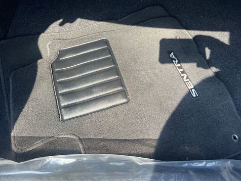 Certified 2023 Nissan Sentra SR w/ SR Premium Package image 15