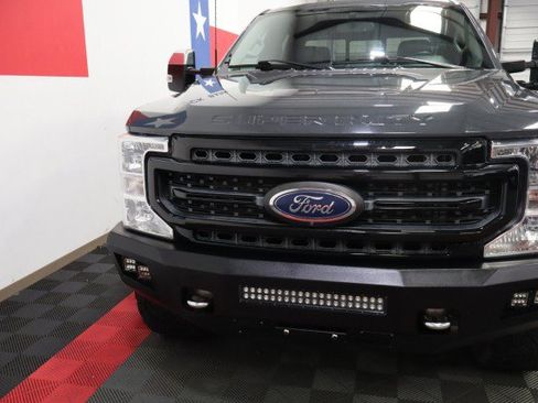 Used 2021 Ford F350 Lariat w/ Lariat Ultimate Package AWD/4WD image 5
