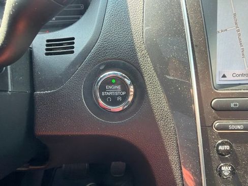 Used 2018 Ford Explorer Limited FWD image 21