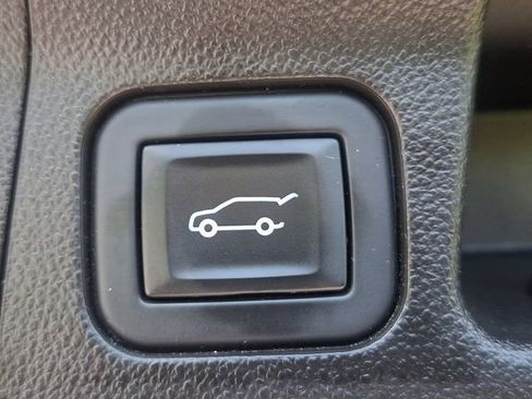 Used 2023 GMC Acadia SLE w/ Driver Convenience Package AWD/4WD image 34
