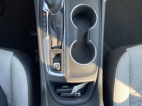 Used 2023 Chevrolet Equinox LT image 14