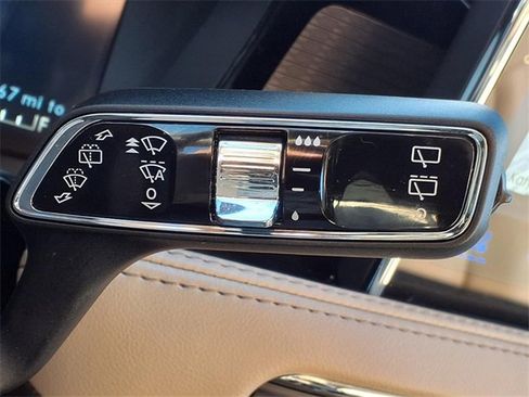 Certified 2024 Lincoln Corsair AWD w/ Equipment Group 101A image 16