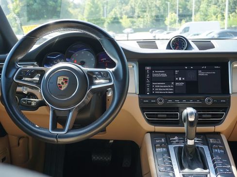 Used 2021 Porsche Macan S AWD/4WD image 31