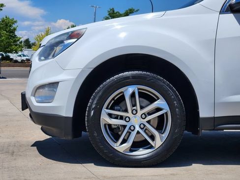 Used 2017 Chevrolet Equinox Premier w/ Enhanced Convenience Package AWD/4WD image 9