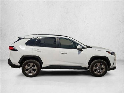 Used 2024 Toyota RAV4 XLE FWD image 4