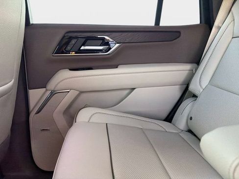 New 2026 GMC Yukon Denali w/ Advanced Technology Package AWD/4WD image 14