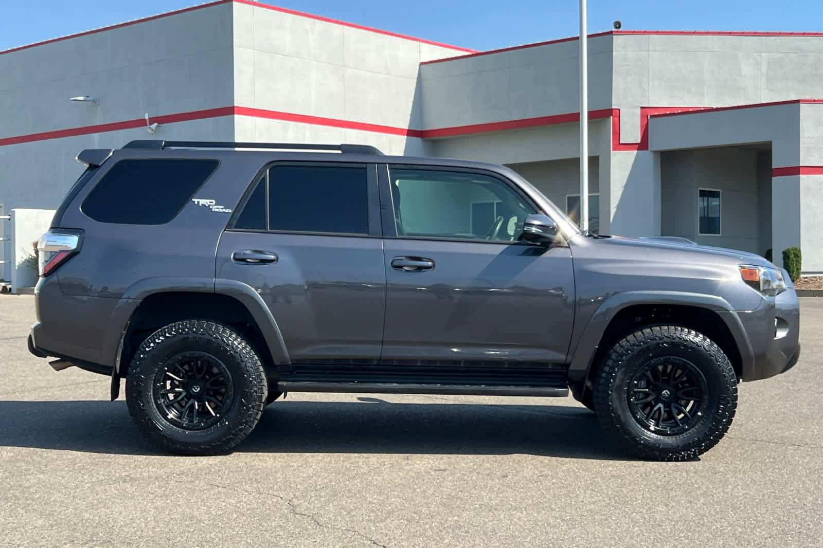 Used 2023 Toyota 4Runner TRD Off-Road Premium w/ Moonroof Package AWD/4WD image 6