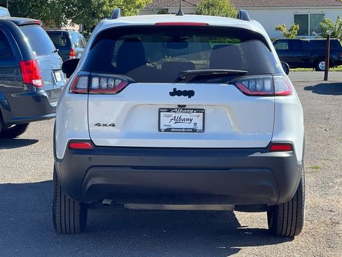 Used 2023 Jeep Cherokee Altitude Lux image 6