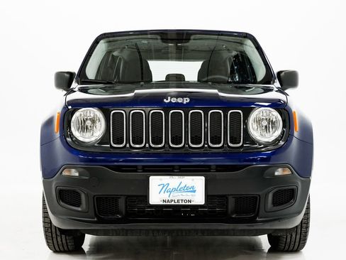 Used 2017 Jeep Renegade Sport w/ Power & Air Group image 4