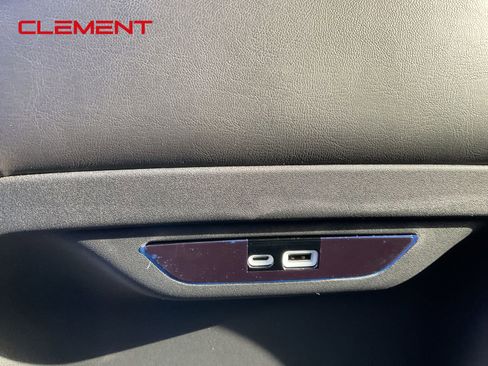 New 2026 Chrysler Pacifica Select FWD image 22