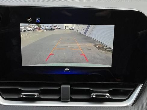 Used 2025 Chevrolet Equinox LT w/ Convenience Package II AWD/4WD image 16