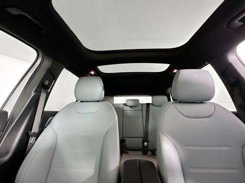 Used 2026 Mercedes-Benz GLB 250 image 20
