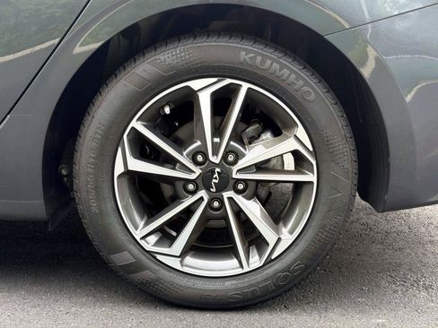 Certified 2023 Kia Forte LXS w/ LXS Technology Package FWD image 29