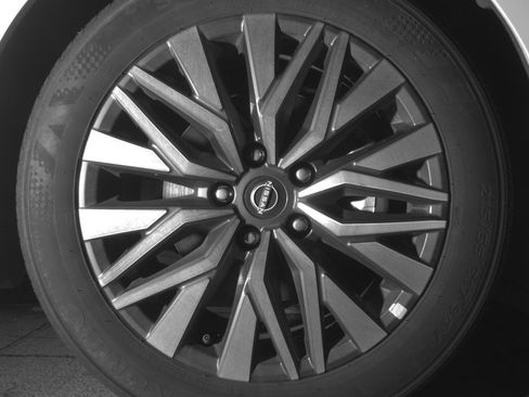 Used 2025 Nissan Altima 2.5 SV image 13