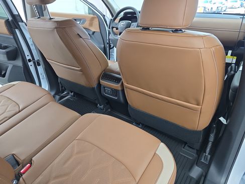 New 2026 Nissan Pathfinder Platinum image 11