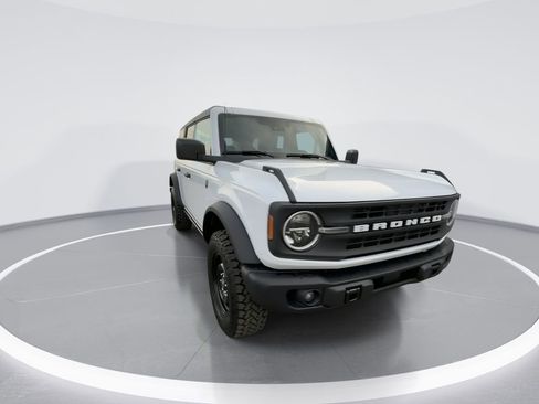 New 2026 Ford Bronco Big Bend w/ Black Diamond Package AWD/4WD image 2