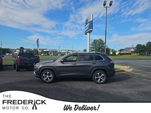 Used 2020 Jeep Cherokee Limited AWD/4WD image 1