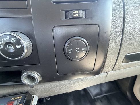 Used 2013 Chevrolet Silverado 3500 W/T w/ Snow Plow Prep Package AWD/4WD image 12