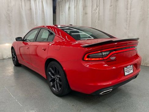 Used 2021 Dodge Charger SXT w/ Blacktop Package RWD image 5