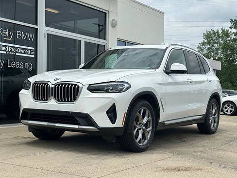 Used 2023 BMW X3 xDrive30i w/ Premium Package AWD/4WD image 3