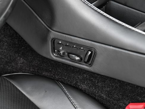 Used 2016 Aston Martin Vanquish Coupe RWD image 38