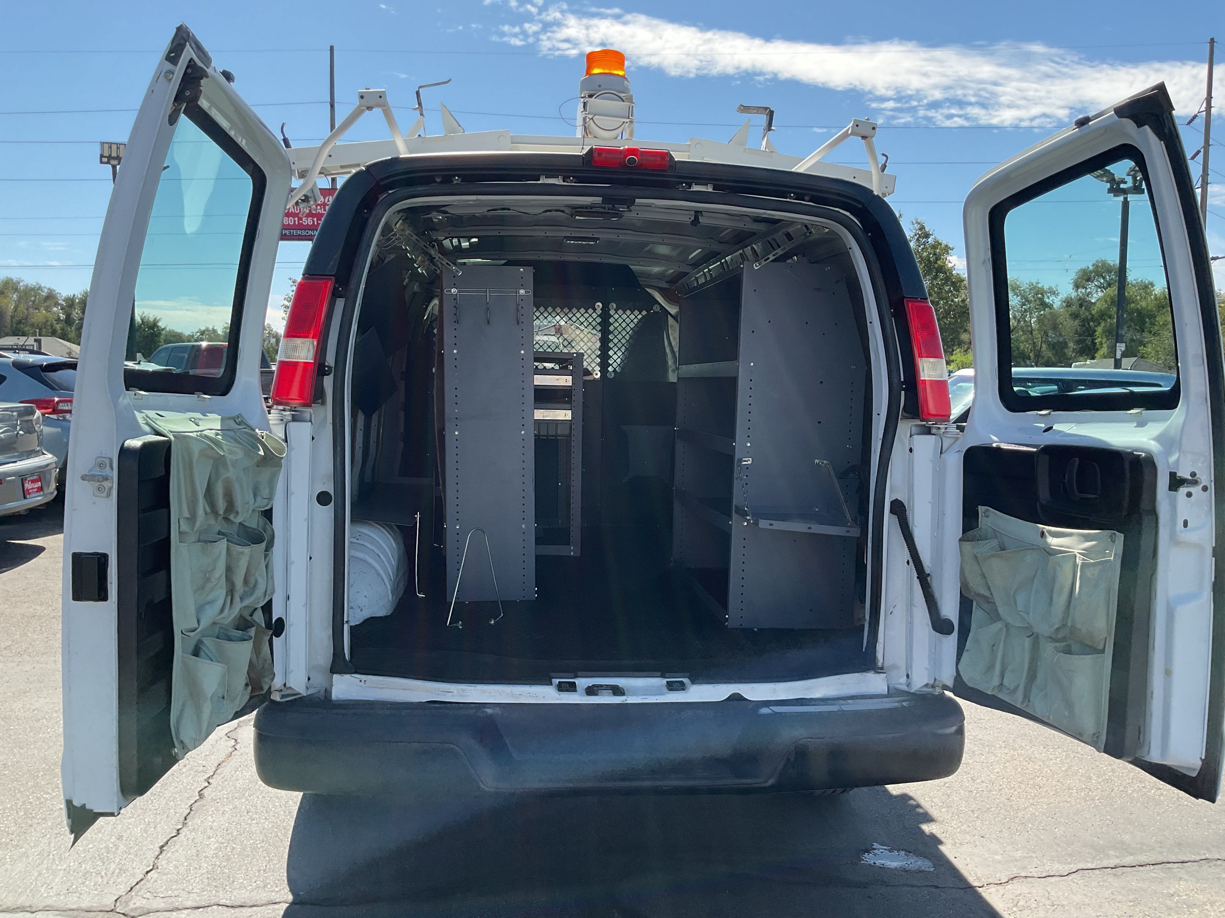 Used 2013 Chevrolet Express 2500 RWD image 9