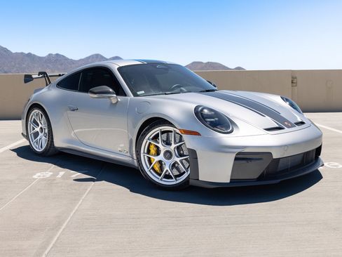 Used 2026 Porsche 911 GT3 RWD image 4