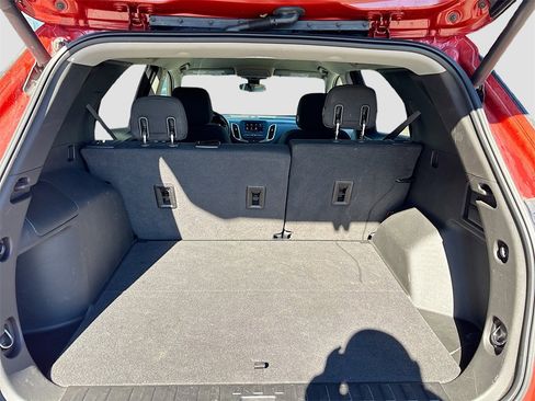 Used 2020 Chevrolet Equinox LT image 24