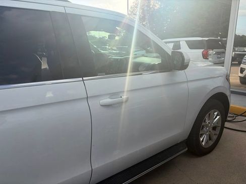 Used 2021 Ford Expedition XLT AWD/4WD image 15