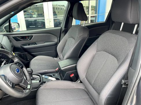 Used 2025 Subaru Forester Premium AWD/4WD image 11