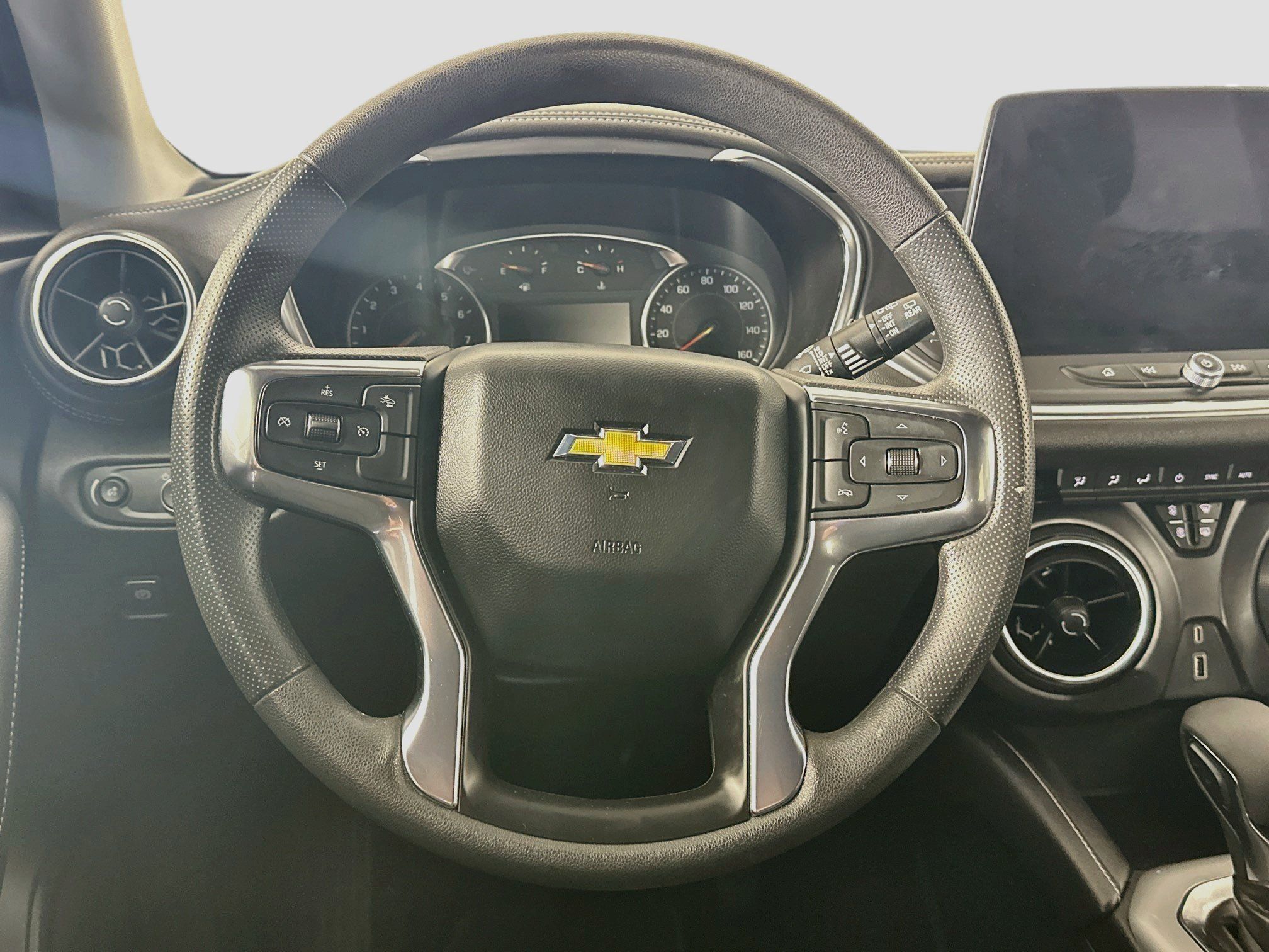 Used 2026 Chevrolet Blazer LT FWD image 18
