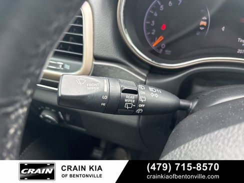 Used 2015 Jeep Grand Cherokee Limited w/ Luxury Group II RWD image 31