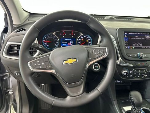 Used 2024 Chevrolet Equinox LT FWD image 14