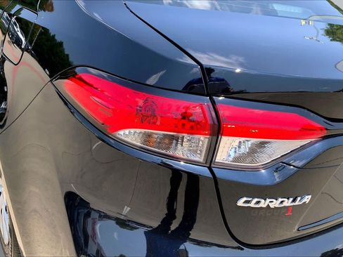 Used 2024 Toyota Corolla LE FWD image 27
