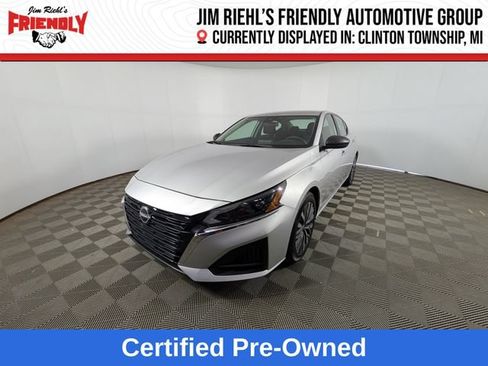 Used 2024 Nissan Altima 2.5 SV FWD image 1