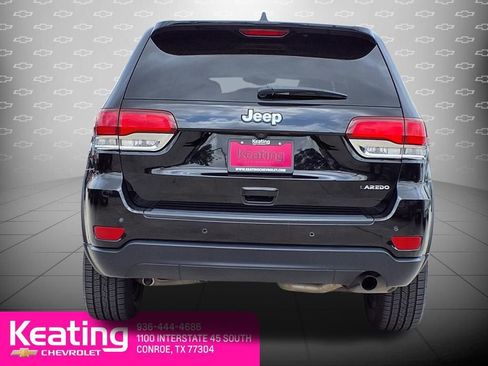 Used 2020 Jeep Grand Cherokee Laredo w/ 18" Wheel & 8.4" Radio Group RWD image 7