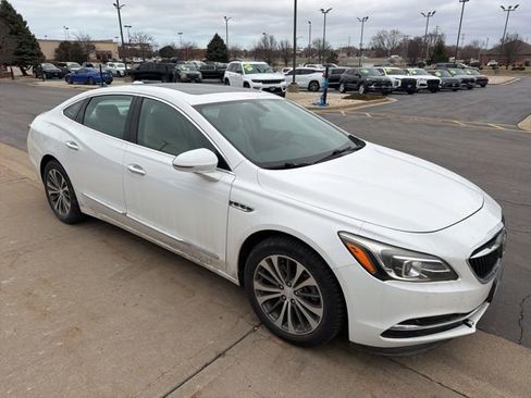 Used 2017 Buick LaCrosse Essence w/ Sun and Shade Package image 5