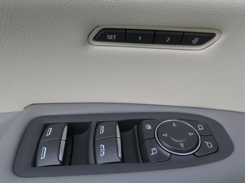 New 2026 Cadillac XT5 Premium Luxury w/ Driver Assist Package image 11