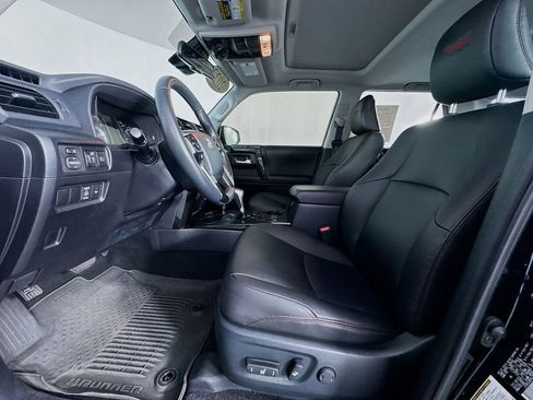 Used 2023 Toyota 4Runner TRD Off-Road Premium image 15