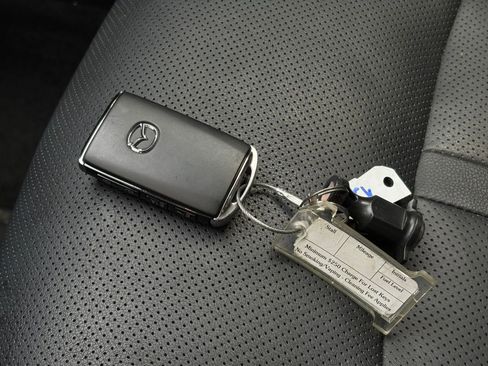 Used 2025 MAZDA CX-70 3.3 Turbo w/ Preferred Package image 21