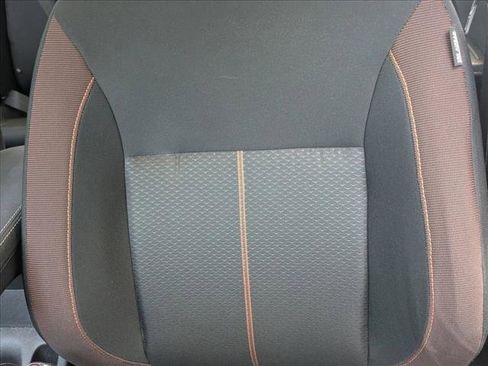 Used 2022 Nissan Versa SR image 13