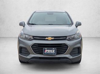 Used 2020 Chevrolet Trax LS w/ Tint and Cruise Package FWD video 2