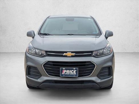 Used 2020 Chevrolet Trax LS w/ Tint and Cruise Package FWD image 2