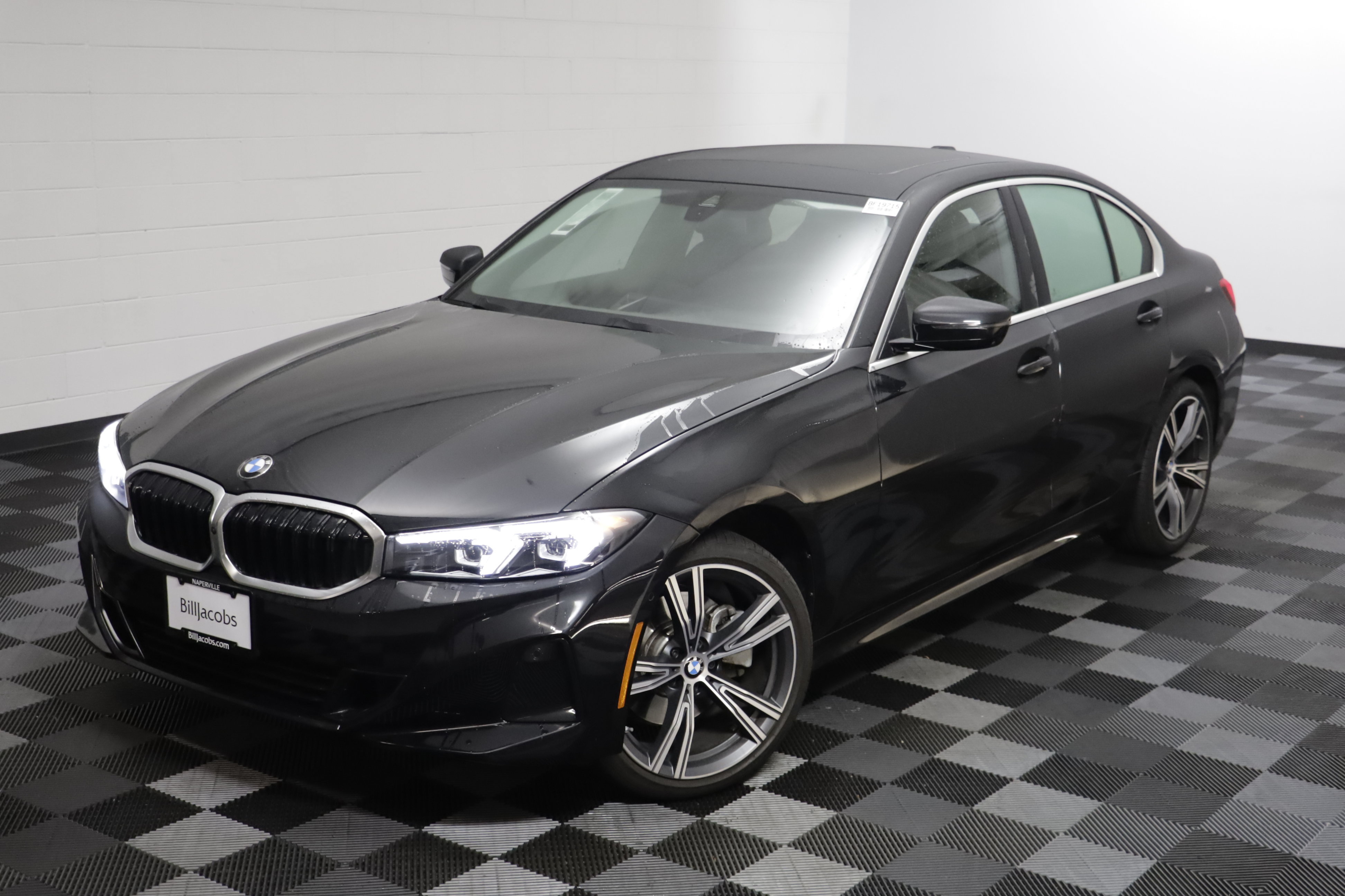 Used 2024 BMW 330i xDrive Sedan w/ Premium Package AWD/4WD image 2