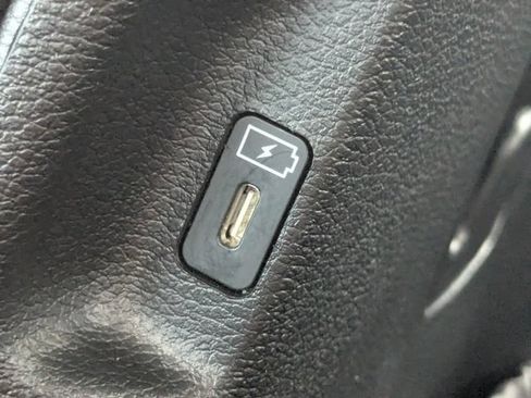 Certified 2025 Kia Telluride S FWD image 20